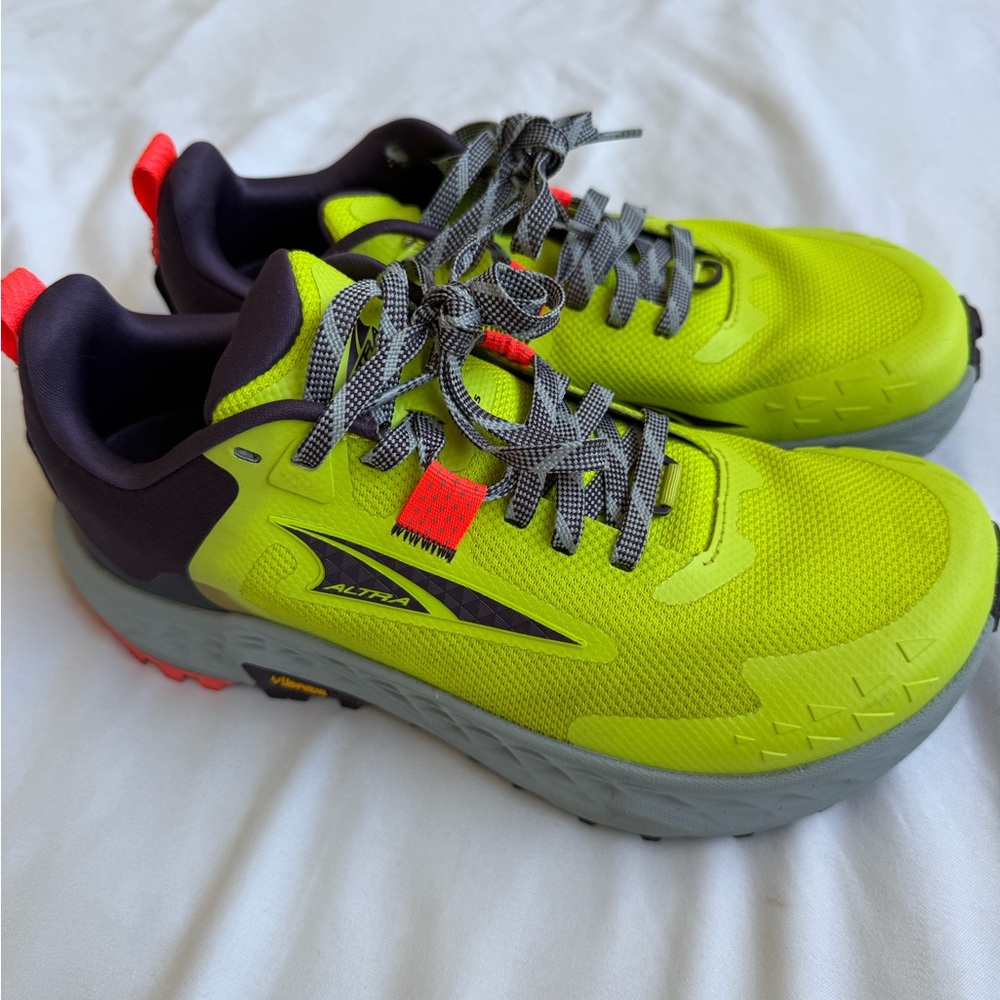 Altra Timp 5 Women’s Trail Running shoes, size 7.5